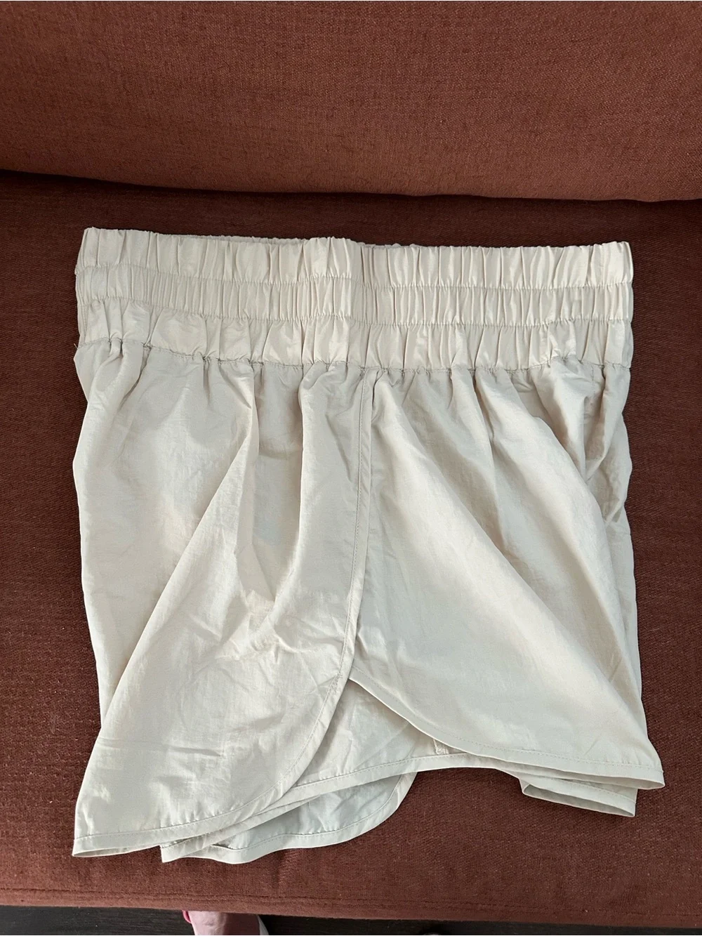 Zenana Outfitters taupe athletic